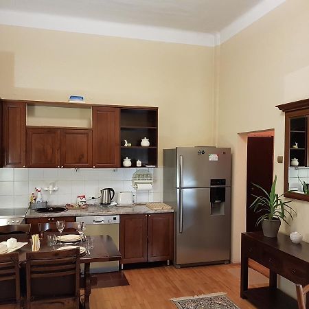 Classic Style Apartment Belgrade Exterior photo